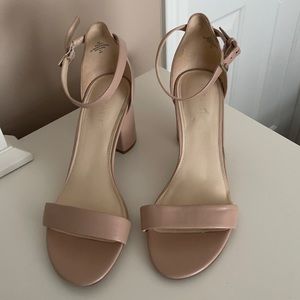 Nude Nine West Heels
